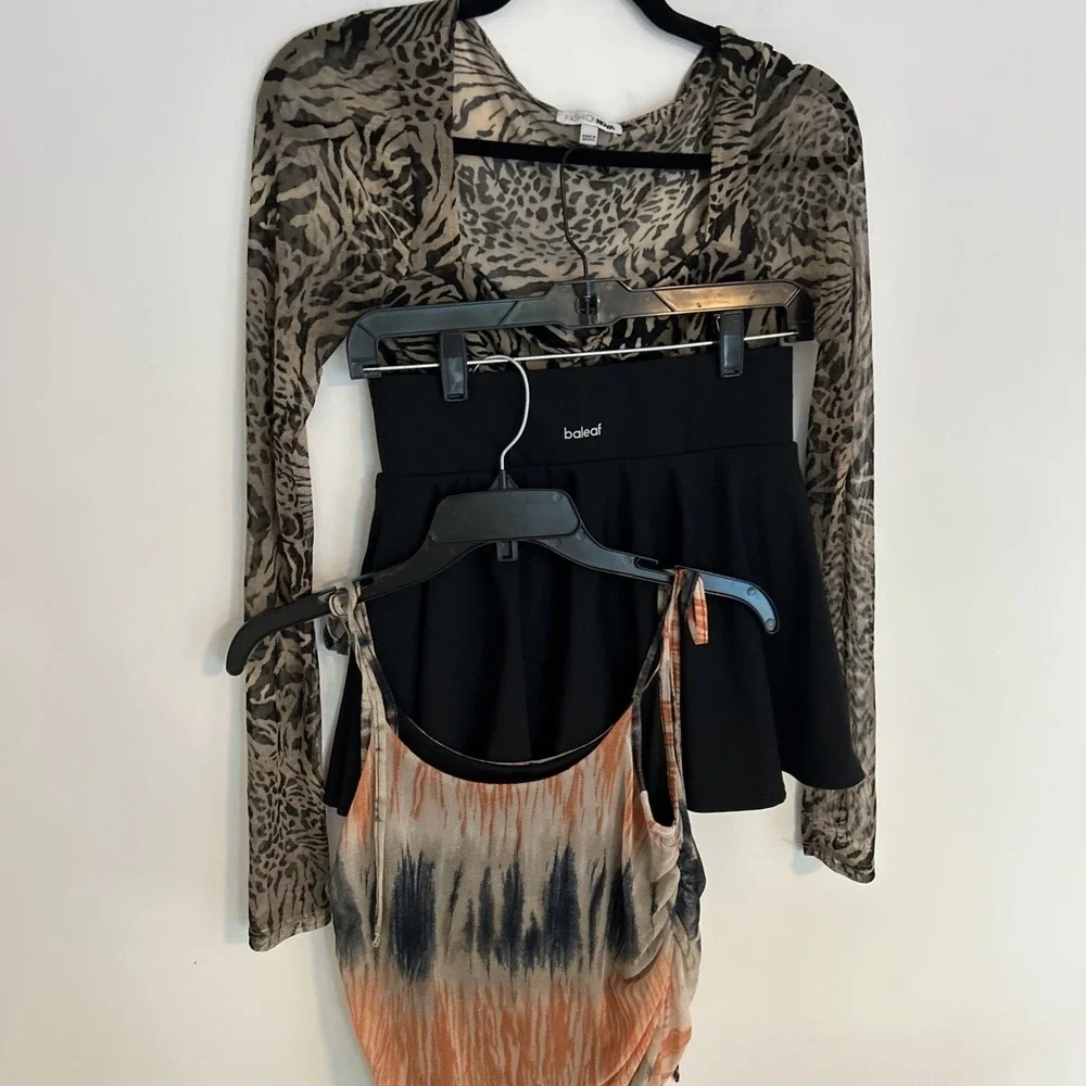 Bundle Of 3/Two Women's‎ Fashion Nova Tops One Black Baleaf Skort All Small